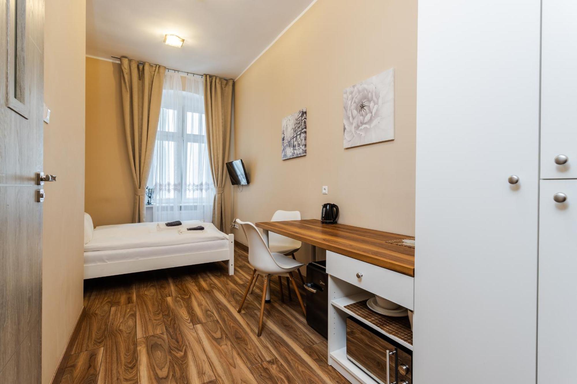 Functional And Comfortable Very Berry Studios In Poznan By Noclegi Renters Dış mekan fotoğraf