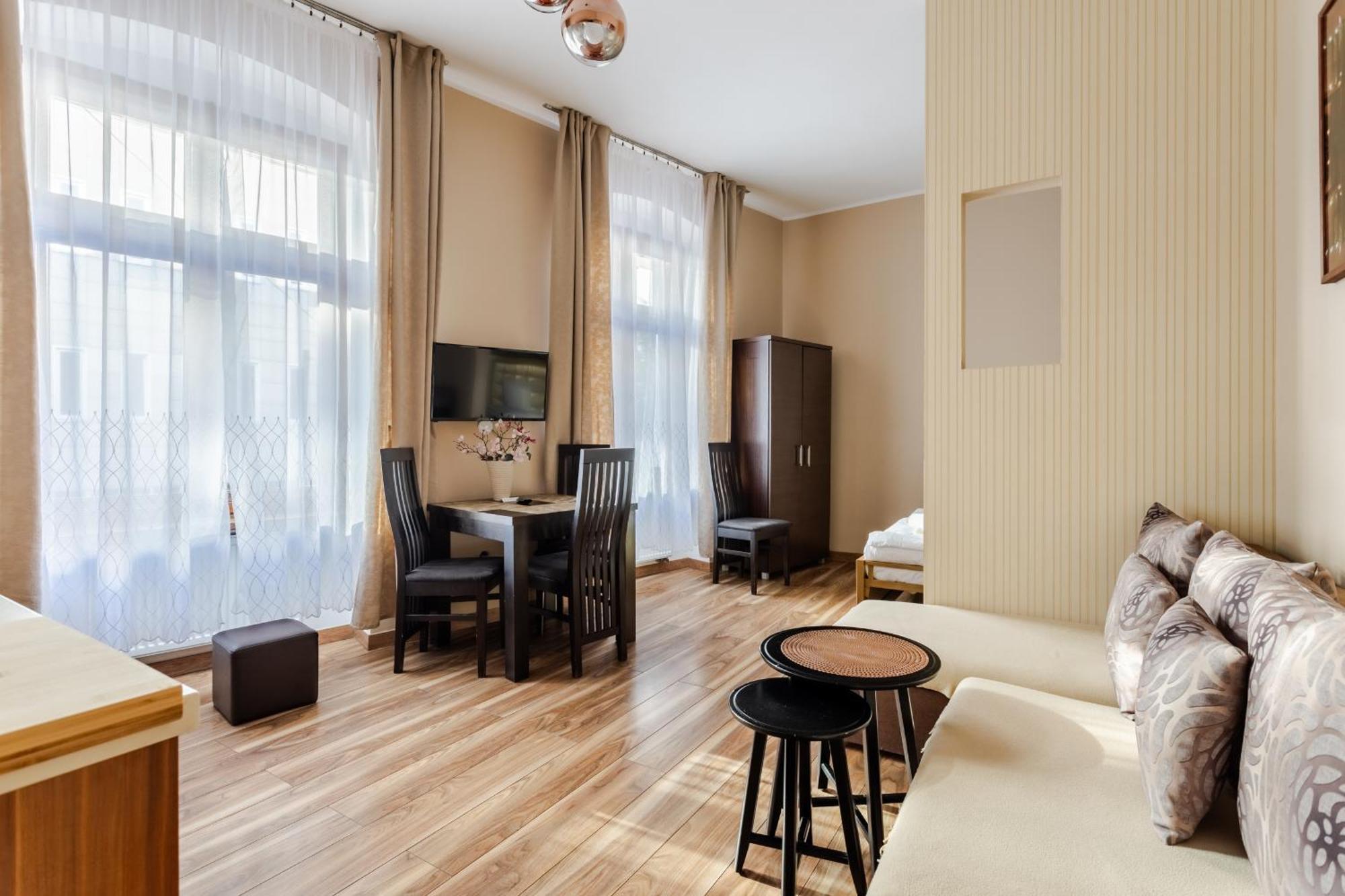 Functional And Comfortable Very Berry Studios In Poznan By Noclegi Renters Dış mekan fotoğraf