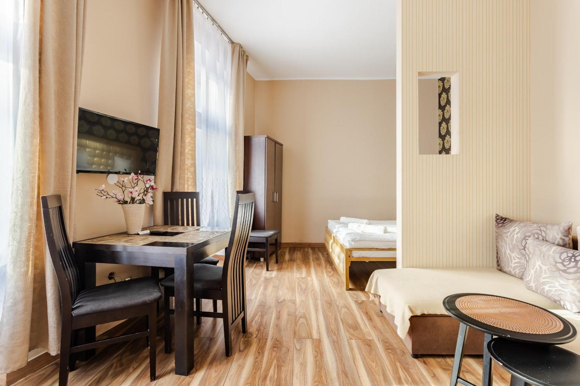 Functional And Comfortable Very Berry Studios In Poznan By Noclegi Renters Dış mekan fotoğraf