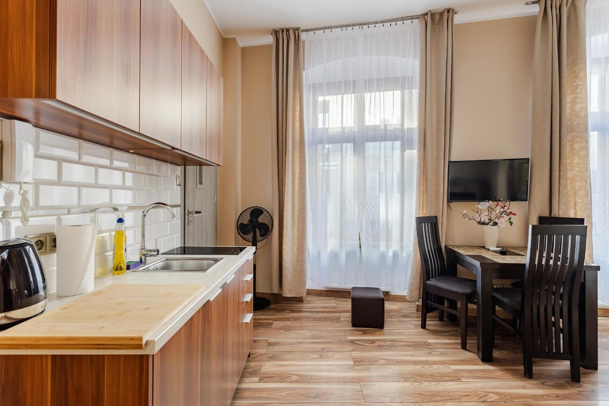 Functional And Comfortable Very Berry Studios In Poznan By Noclegi Renters Dış mekan fotoğraf