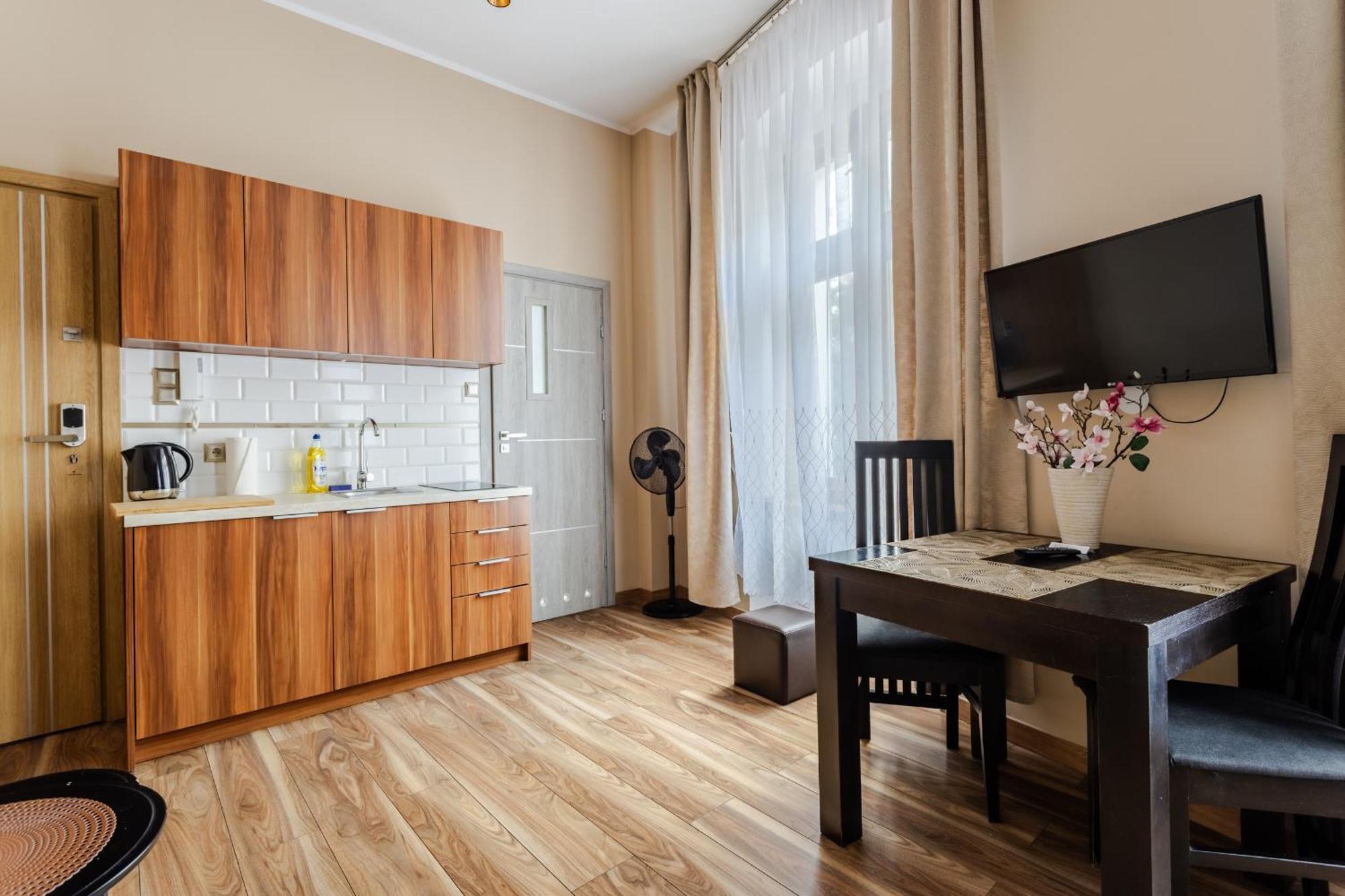 Functional And Comfortable Very Berry Studios In Poznan By Noclegi Renters Dış mekan fotoğraf