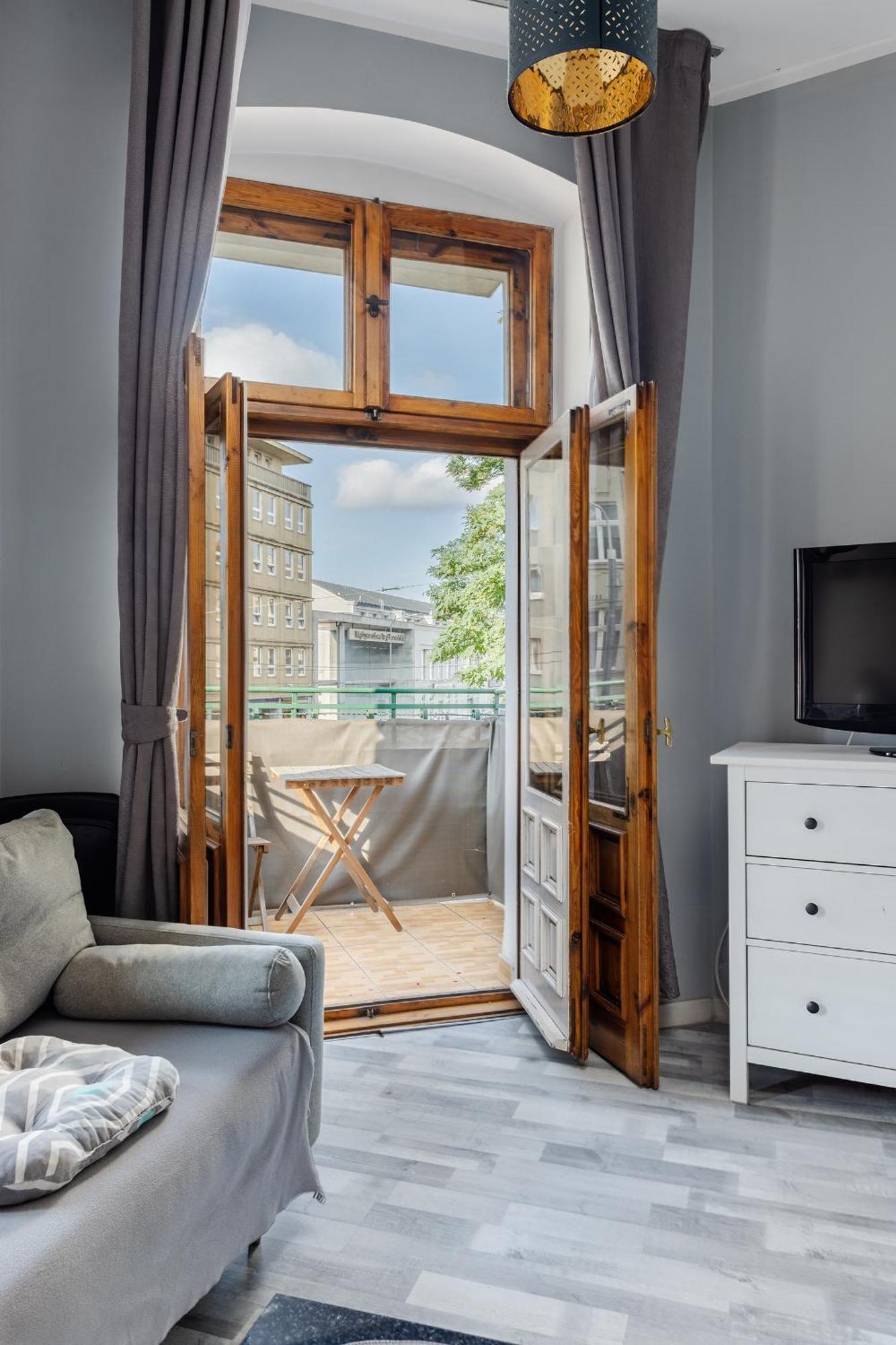 Functional And Comfortable Very Berry Studios In Poznan By Noclegi Renters Dış mekan fotoğraf