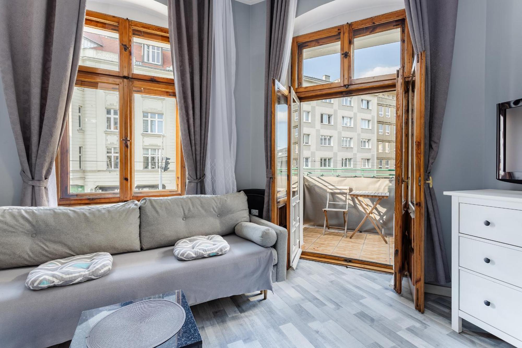 Functional And Comfortable Very Berry Studios In Poznan By Noclegi Renters Dış mekan fotoğraf